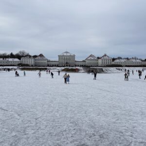 DB583852-DAD4-4828-B22B-2F374F26E43E_1_105_c